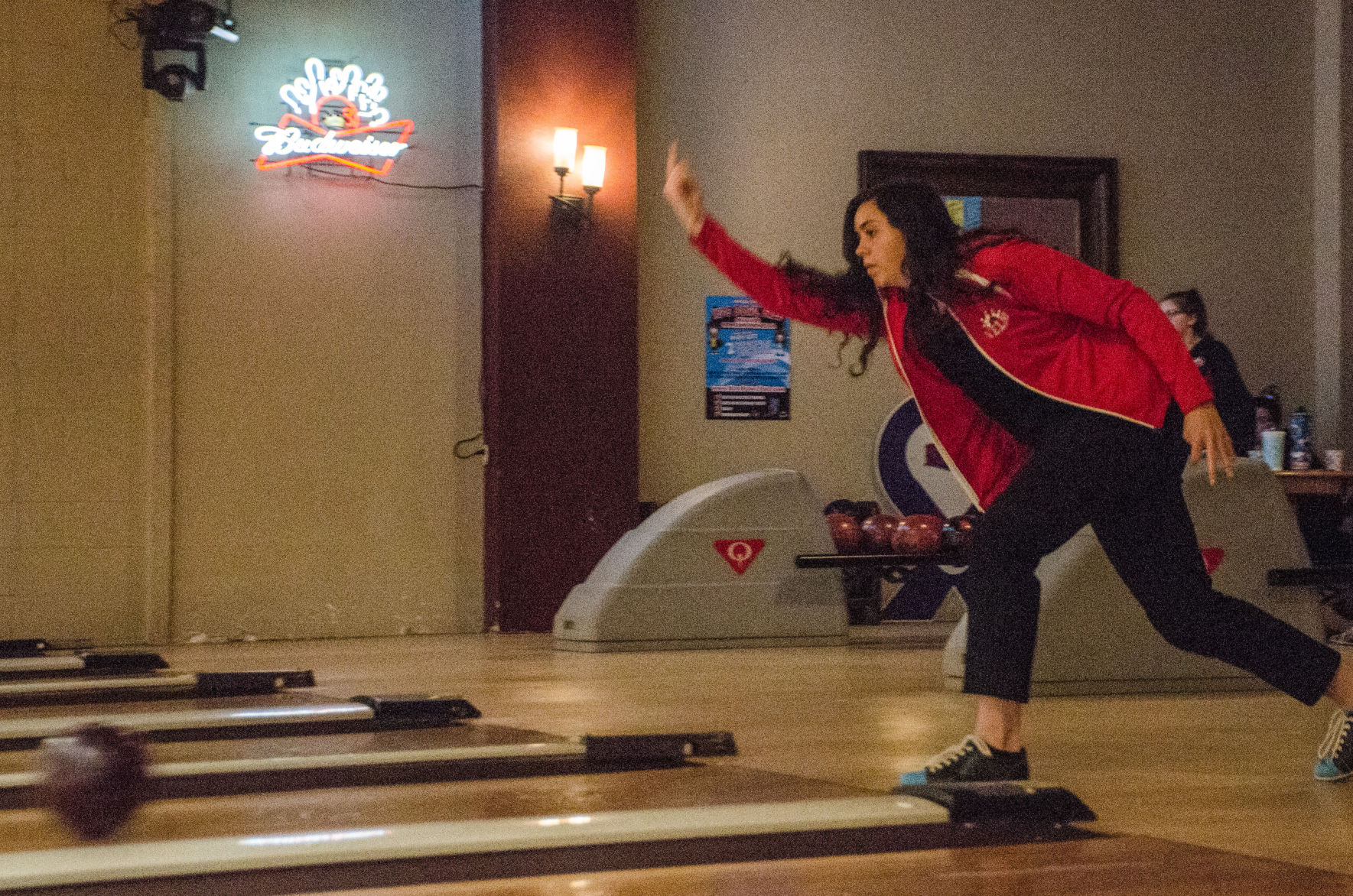 191219.sports.yelmbowling.er4.jpg